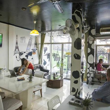 Mad Cow Hostel Бангкок Экстерьер фото