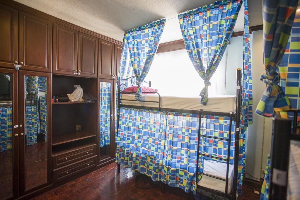 Mad Cow Hostel Бангкок Экстерьер фото