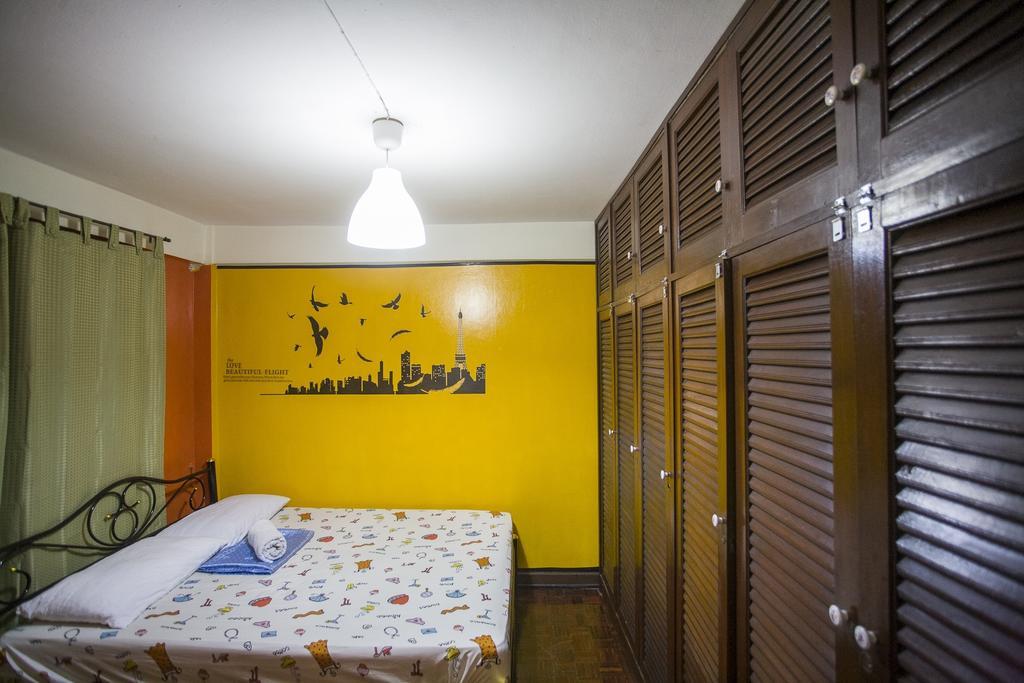 Mad Cow Hostel Бангкок Номер фото