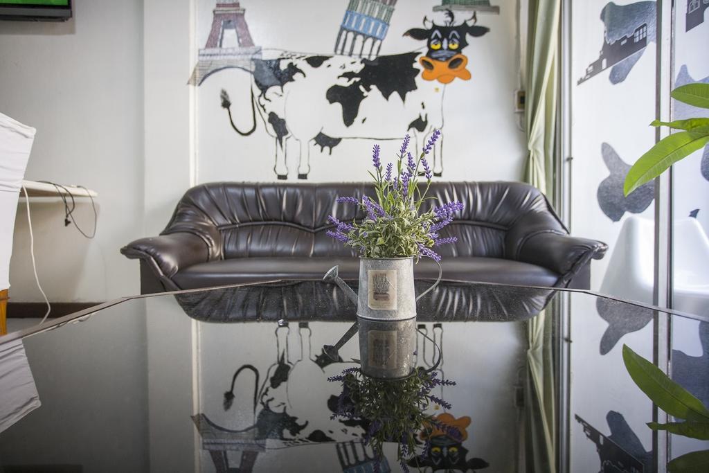 Mad Cow Hostel Бангкок Номер фото