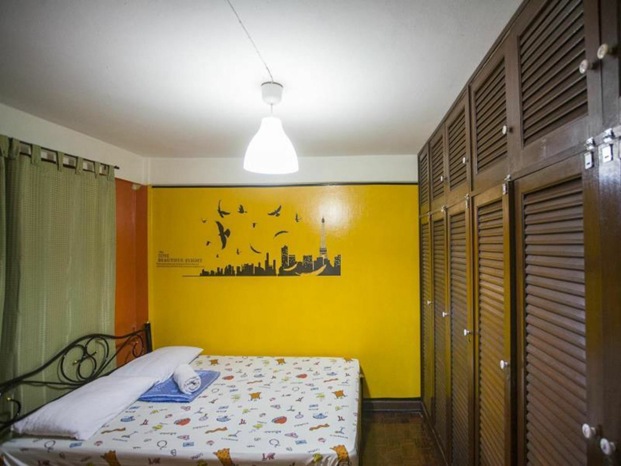 Mad Cow Hostel Бангкок Экстерьер фото