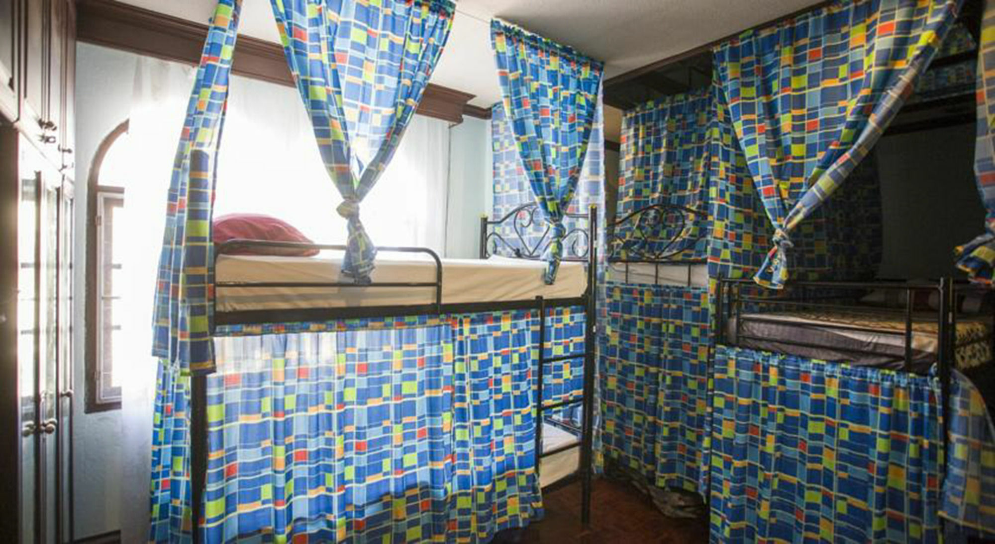 Mad Cow Hostel Бангкок Экстерьер фото